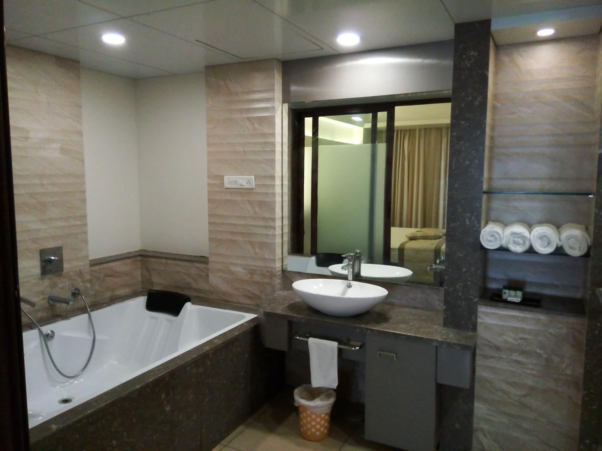 Hotel Miramar Daman Luaran gambar